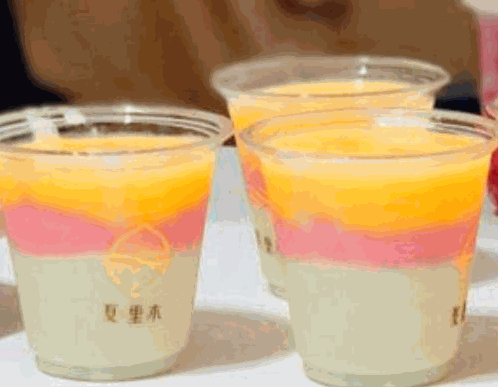 夏·里木鲜榨果汁